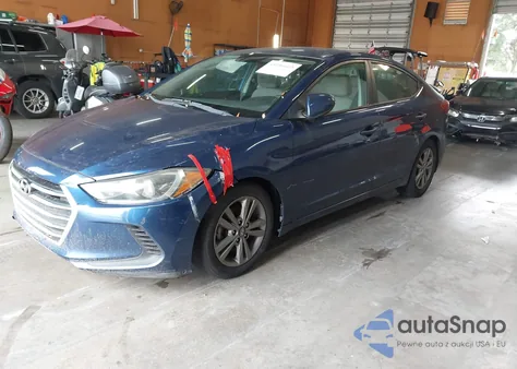 2017 Hyundai Elantra Se z USA, uszkodzony, nr VIN 5NPD84LF7HH124136